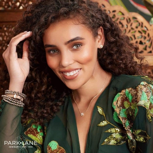 Park Lane Shamrock Set - Picture 3 of 3